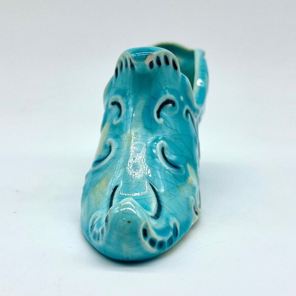 Vintage Turquoise Ceramic Shoe Figurine Fancy Detailing Glass Slipper - Picture 4 of 10